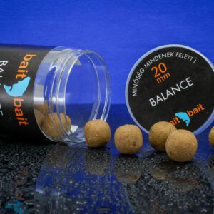 baitbait Álmok tengere balanszírozott horogcsali méret: 30mm / kiszerelés: 250g