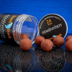 baitbait lázadó keményített könnyített csalizó bojli méret 30mm / kiszerelés 250g