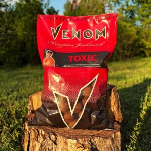 feedermánia venom boilie 24mm toxic